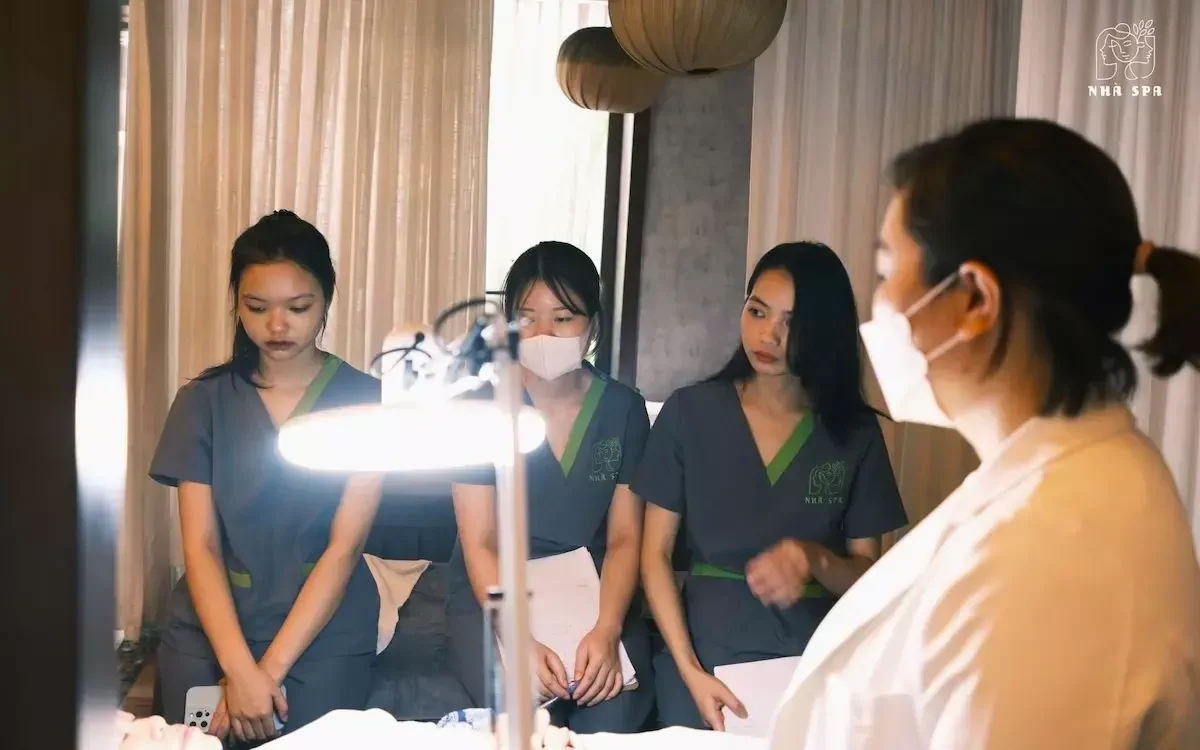 Khoá học chăm sóc da