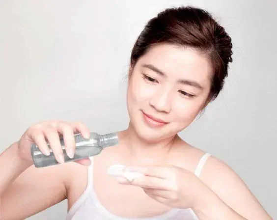 Sử dụng toner cho da