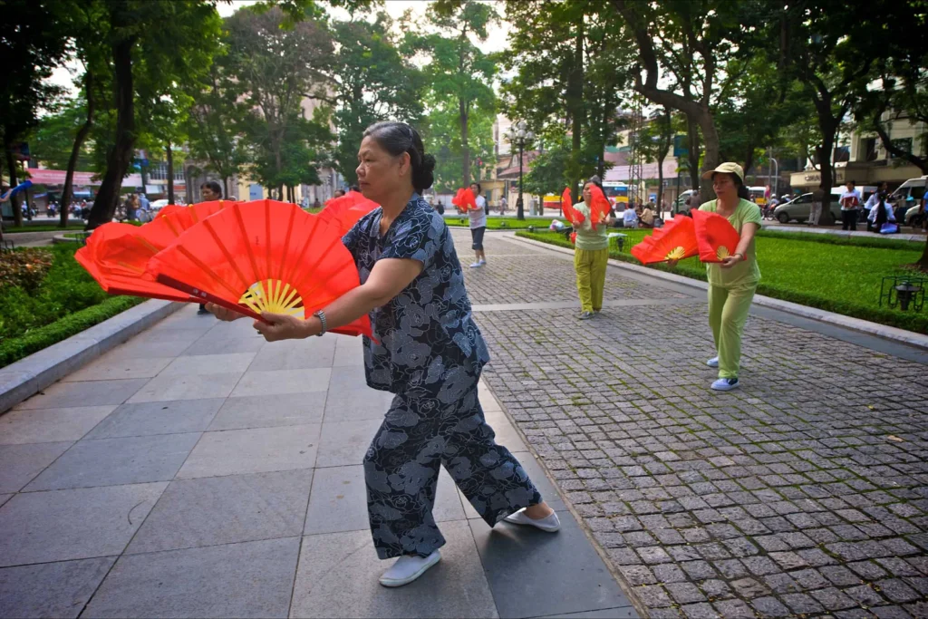 Experience Early Morning Market Life & Tai Chi Hanoi