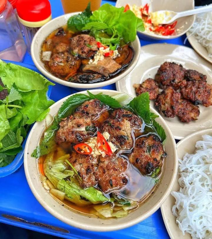 bun cha hang quat